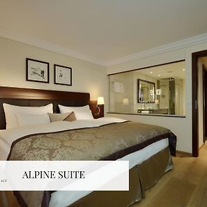 One-Bedroom Suite